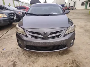 Toyota Corolla LE 4dr Sedan (1.8L 4 cyl 4A) 2009 Gray