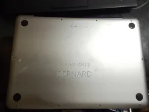Laptop Apple MacBook 2010 8GB Intel Core 2 Duo HDD 512GB