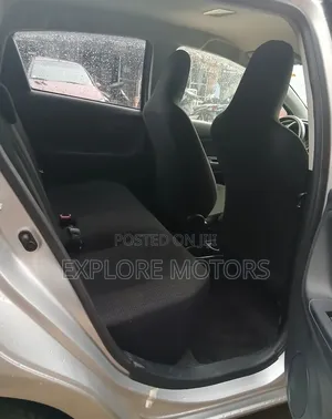 Toyota Yaris 2017 Silver