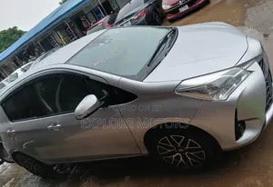 Toyota Yaris 2017 Silver