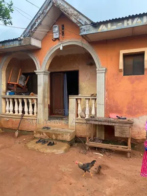 3bdrm Block of Flats in So-Easy Area, Ayobo for sale