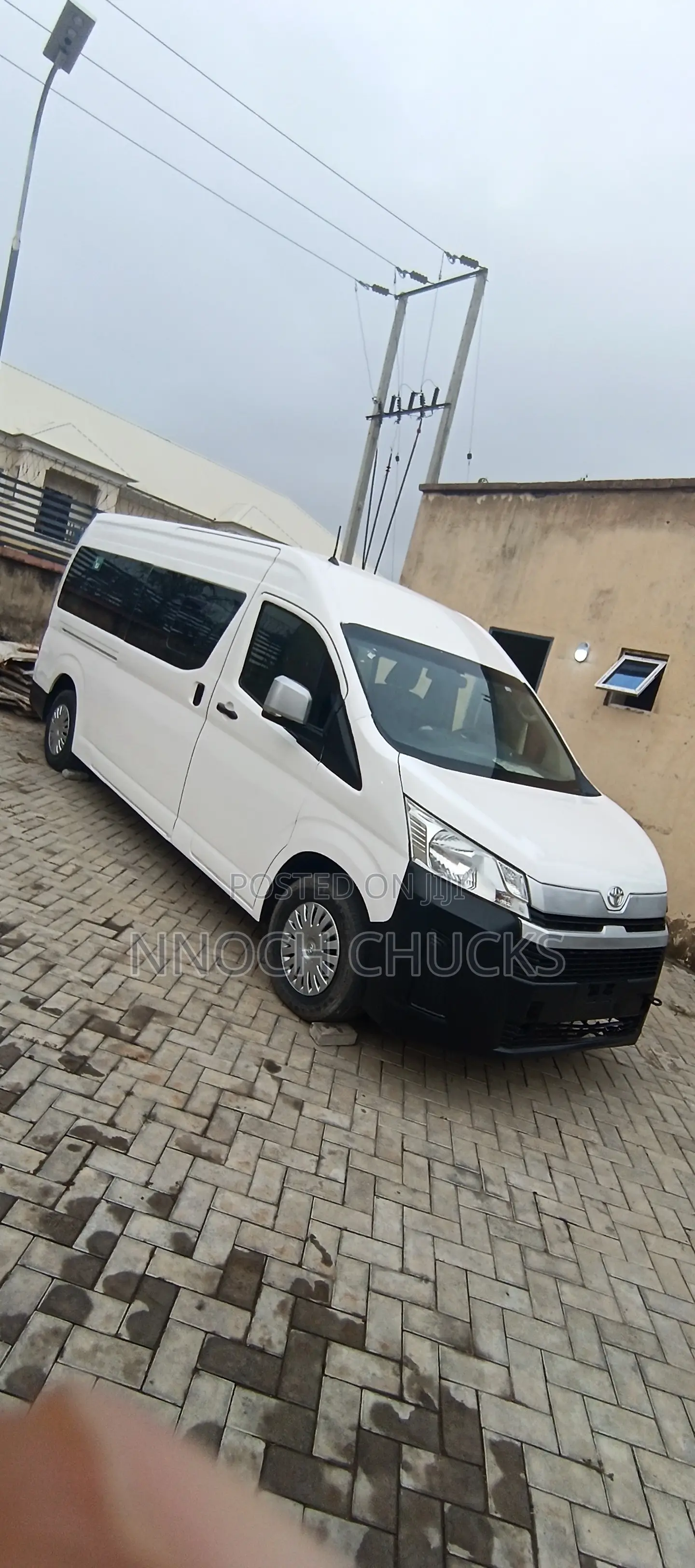 Toyota HiAce 2022 White