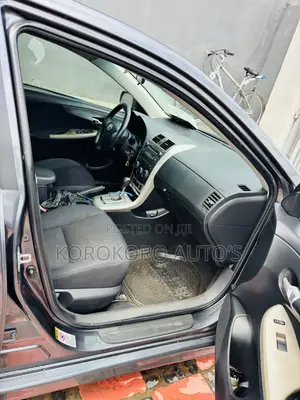 Toyota Corolla S 4dr Sedan (1.8L 4cyl 4A) 2010 Gray