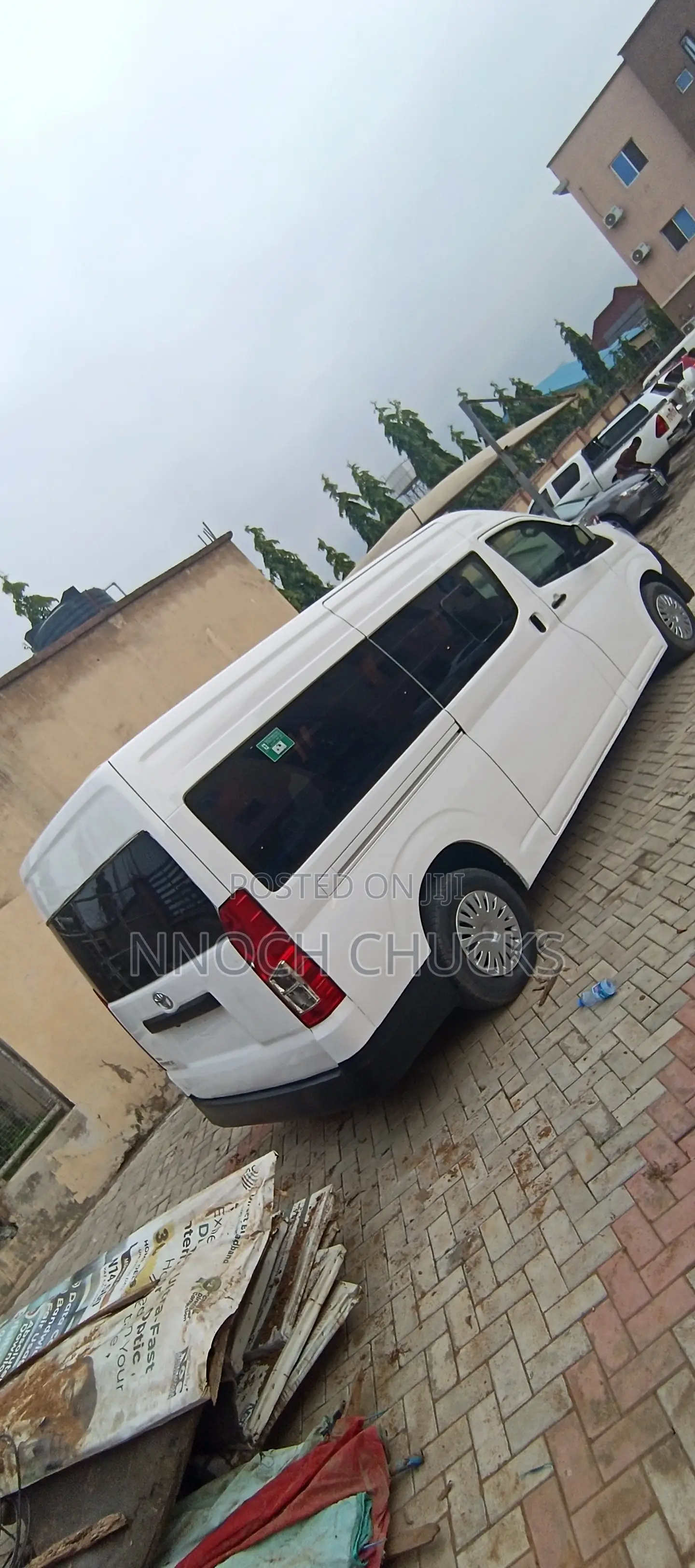 Toyota HiAce 2022 White