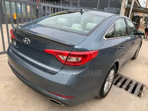 Hyundai Sonata 2016 Blue