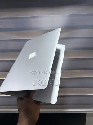 Laptop Apple MacBook Air 2017 8GB Intel Core i5 SSD 256GB