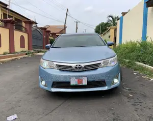 Toyota Camry 2014 Blue