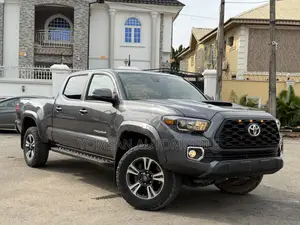 Toyota Tacoma TRD Sport 2018 Gray