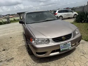 Toyota Corolla Sedan 2001 Gold