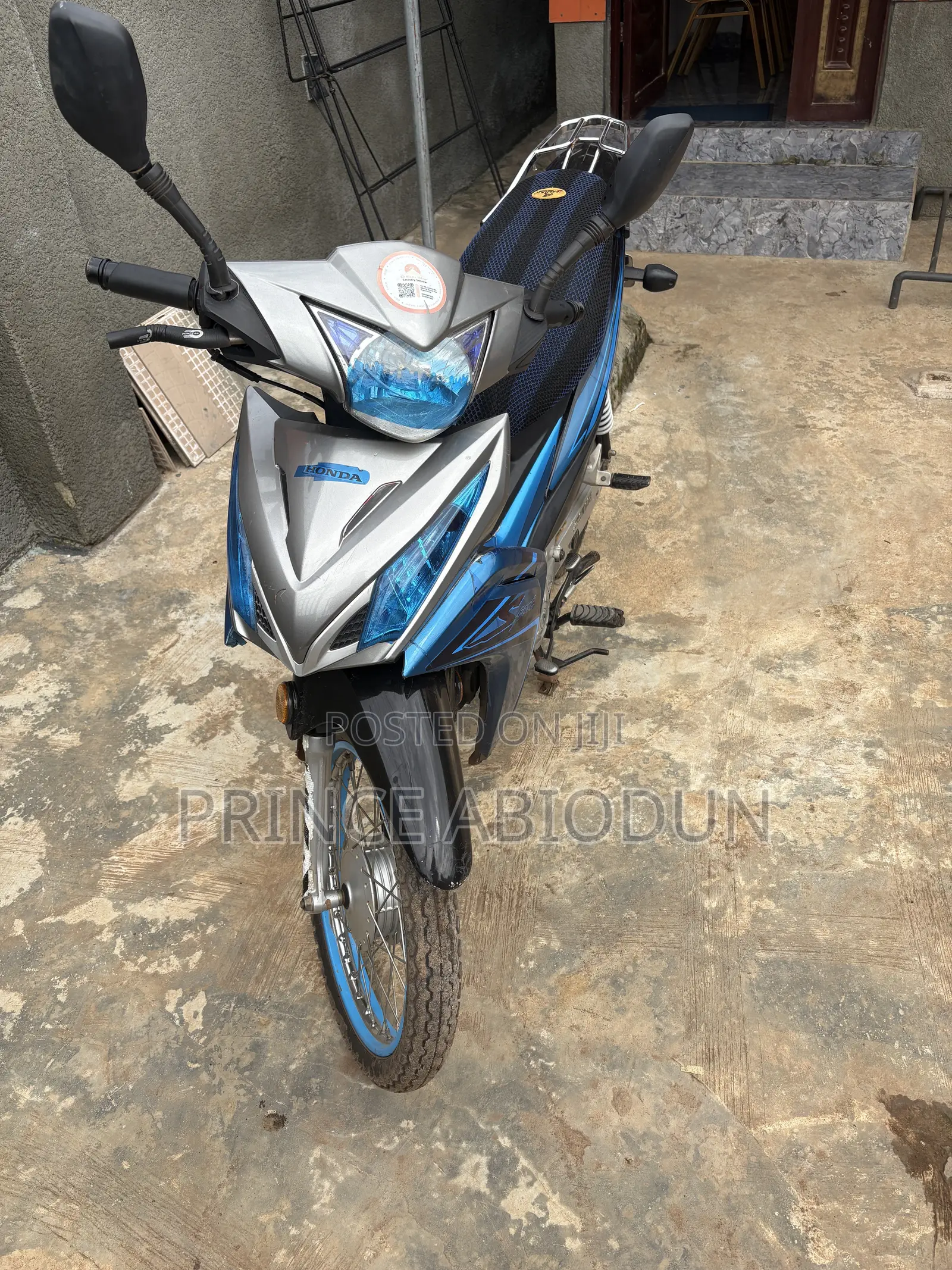 Honda 2022 Silver