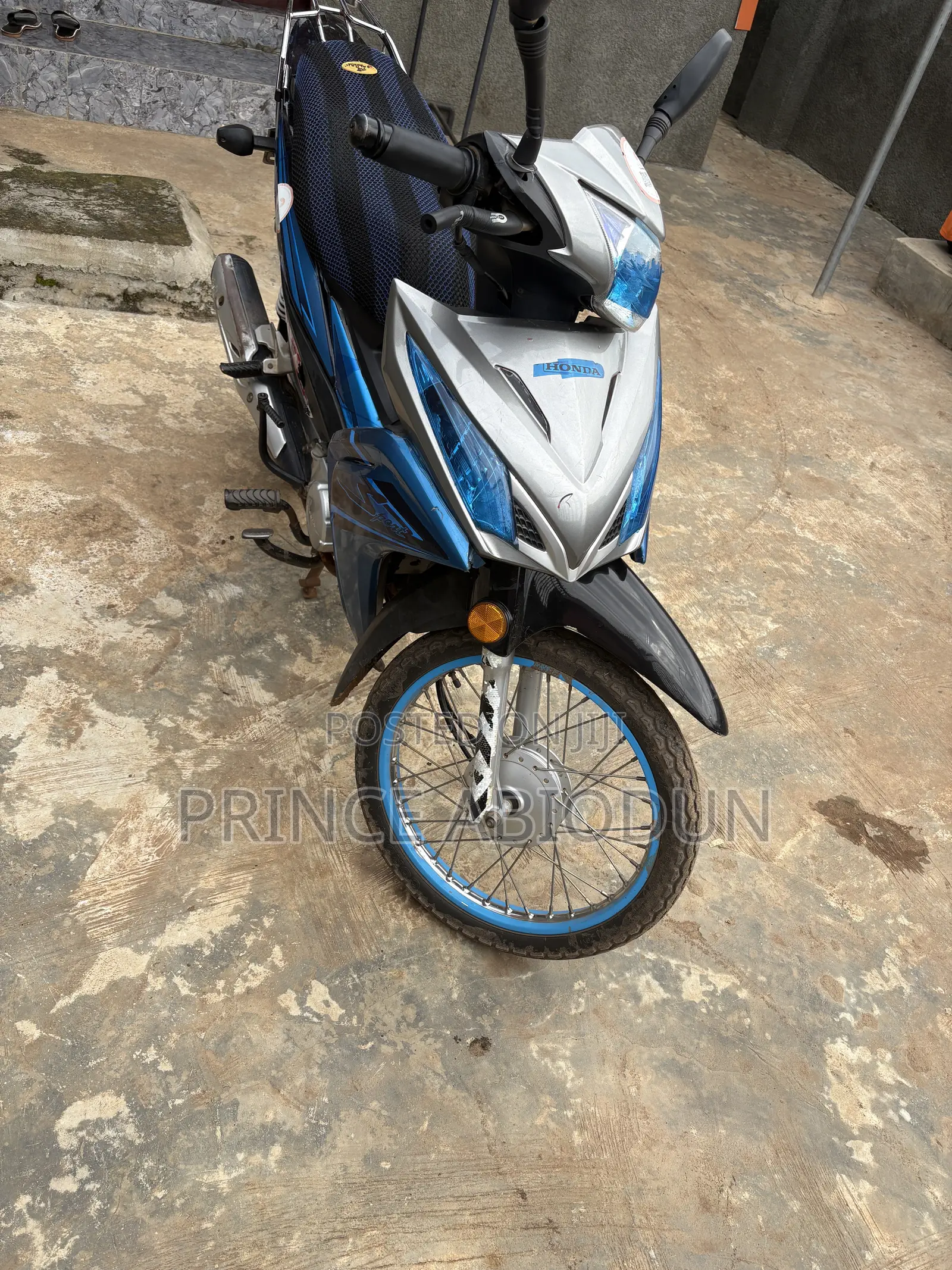 Honda 2022 Silver