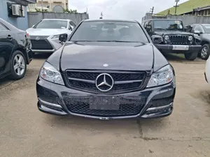 Mercedes-Benz C300 2008 Black