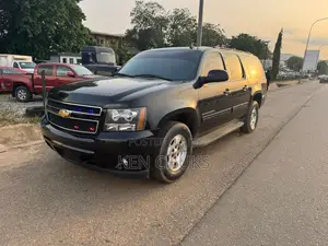 Chevrolet Suburban 2013 Black