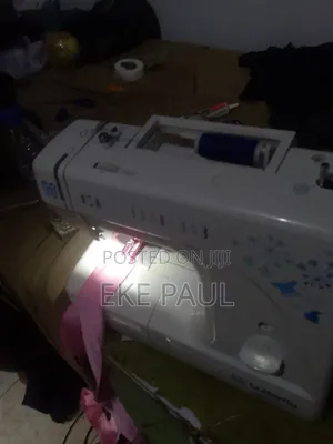 Butterfly Table Top Sewing Machine