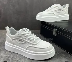 Happy Heart Unisex Solid Sneakers