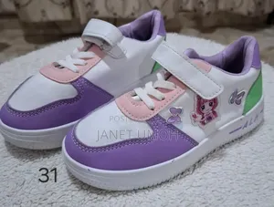  Girls' Fashion Sneakers – Size 31 