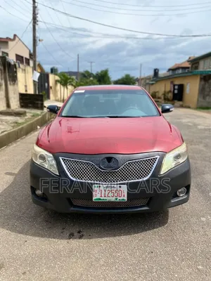 Toyota Camry LE V6 4dr Sedan (3.5L 6cyl 6AM) 2009 Red