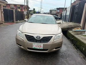 Toyota Camry LE 4dr Sedan (2.4L 4cyl 5A) 2008 Gold