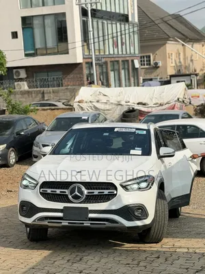 Mercedes-Benz GLA 250 2021 White
