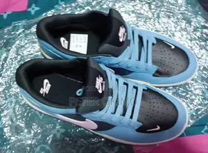 Sneakers/Boats
