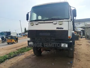 Iveco Ten Tyres Truck