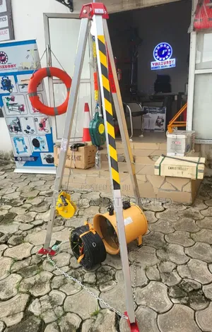 Heavy Duty Confined Space Rescue Tripod Kit With Winch