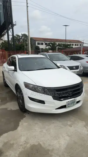 Honda Crosstour 2010 White