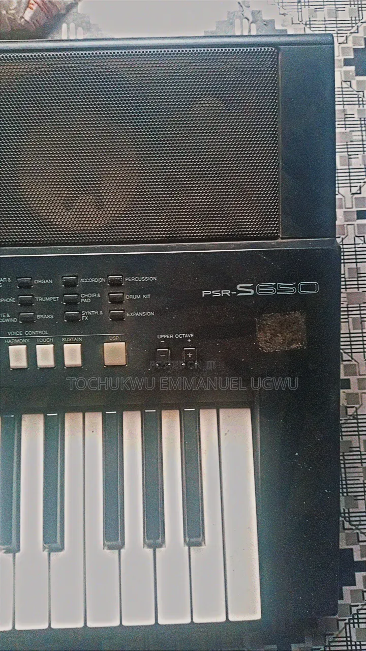 PSR-S650 Piano