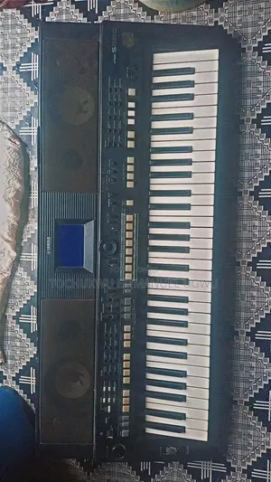 PSR-S650 Piano