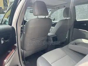 Toyota Camry XLE 4dr Sedan (3.5L 6cyl 6A) 2014 White