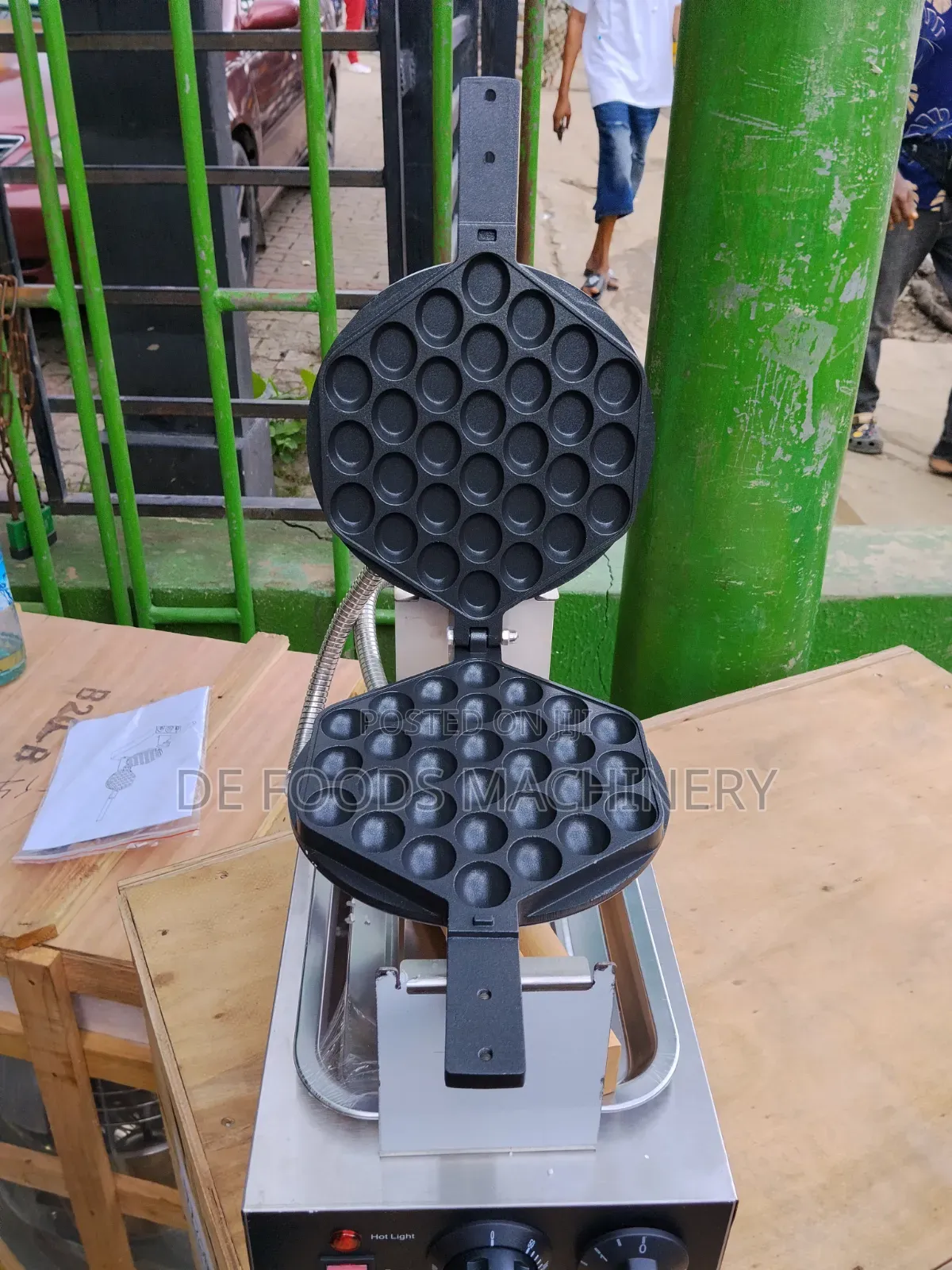 Bubble Egg Waffle Maker