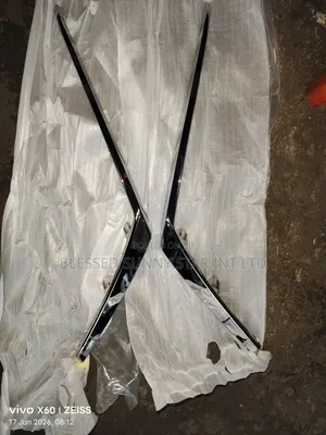 Head Lamp Crom Nissan Kick 2022