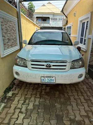 Toyota Highlander 2005 White
