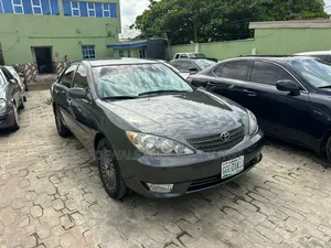 Toyota Camry 2005 Gray
