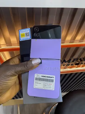 Samsung Galaxy Z Flip4 256 GB