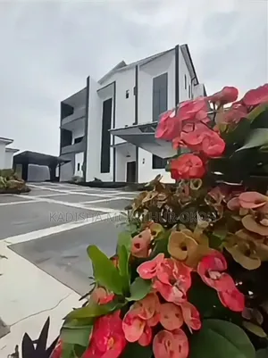 9bdrm Villa in Guzape District for sale