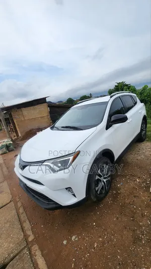 Toyota RAV4 2018 White