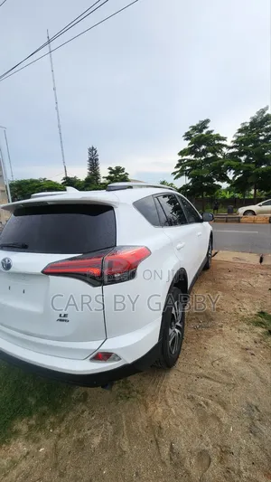 Toyota RAV4 2018 White
