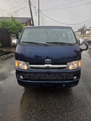 Toyota HiAce 2014 Blue