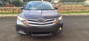 Toyota Venza LE AWD V6 2013 Gray