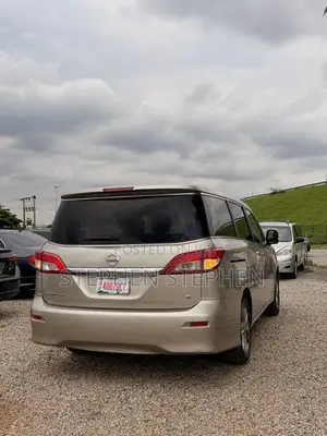 Nissan Quest 2012 Gold