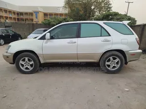 Lexus RX 2000 White