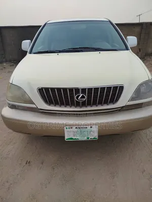 Lexus RX 2000 White