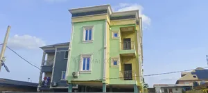 Optizee Hotel Suites