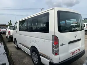 Toyota HiAce 2014 White