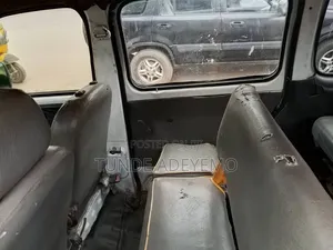 Suzuki Every 2000 White