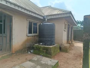 3bdrm Bungalow in Benin City for sale