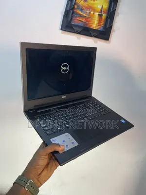 Laptop Dell Inspiron 15 3000 8GB Intel Pentium HDD 250GB