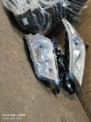 Head Lamp Toyota Hiace 2022