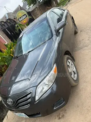 Toyota Camry 2010 Gray